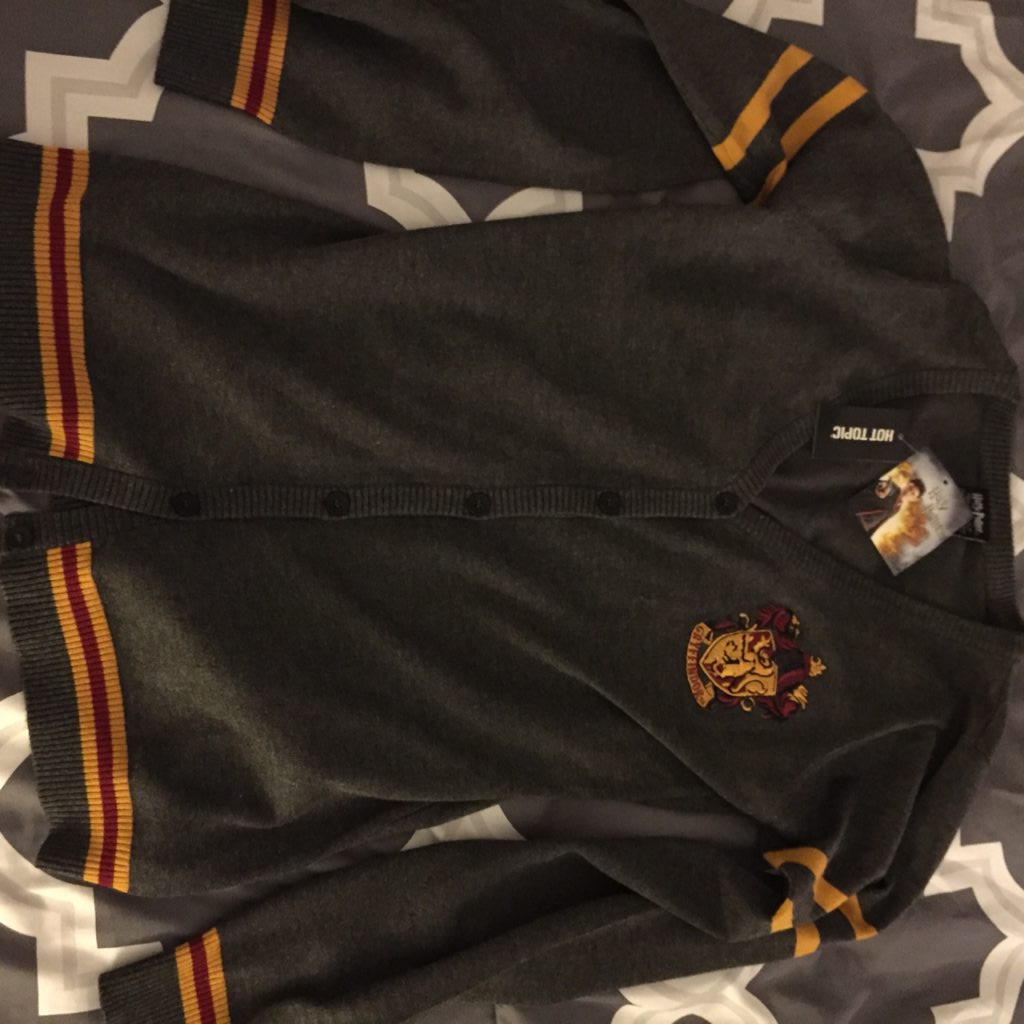 Gryffindor Cardigan - Hot Topic